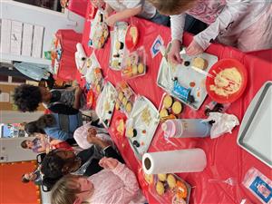 Nov Cupcake Decorating